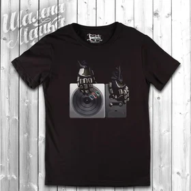 Прикольные футболки: Daft Punk 05